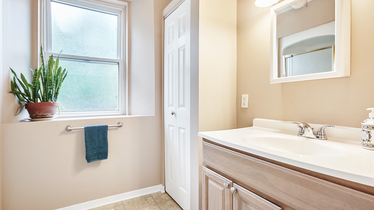 Photo of Bathroom in Edwardsburgh/Cardinal