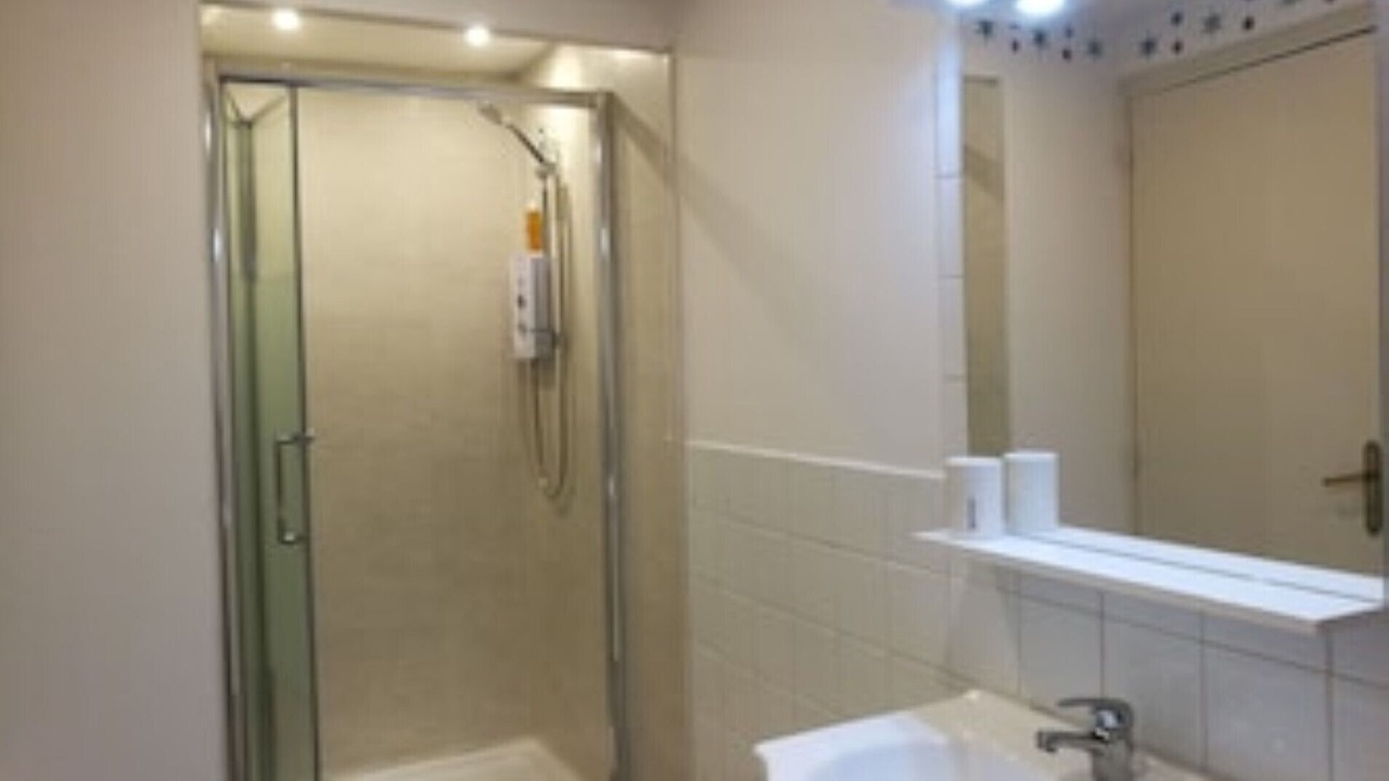Photo of Bathroom in Saint-Ouen-La-Rouerie