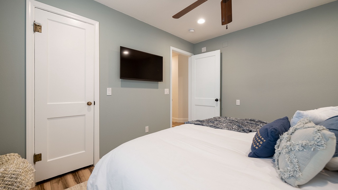 Photo of Bedroom in Downtown