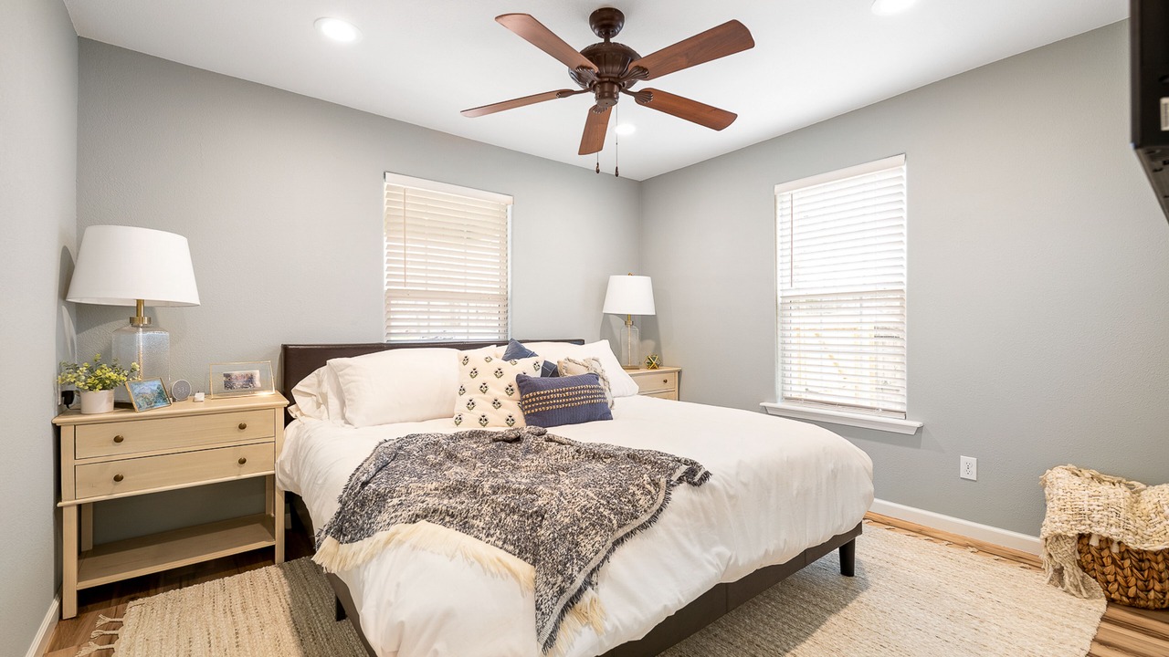 Photo of Bedroom in Downtown