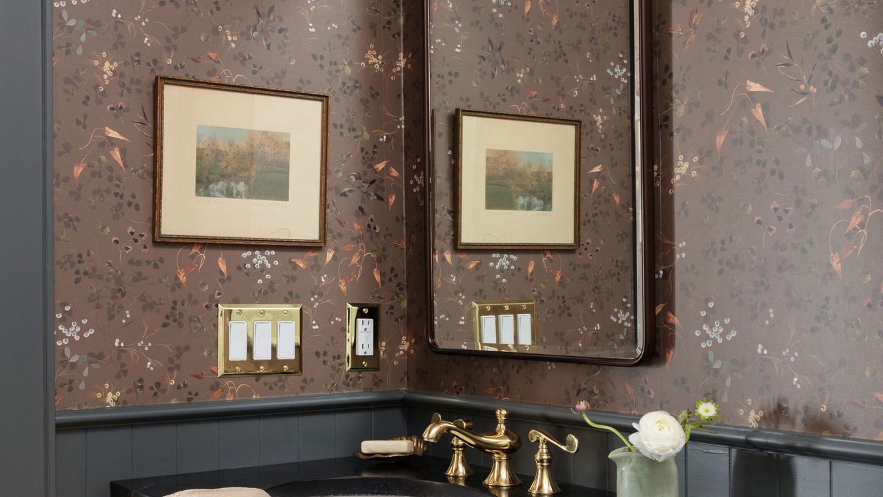 Photo of Bathroom in Elizabeth