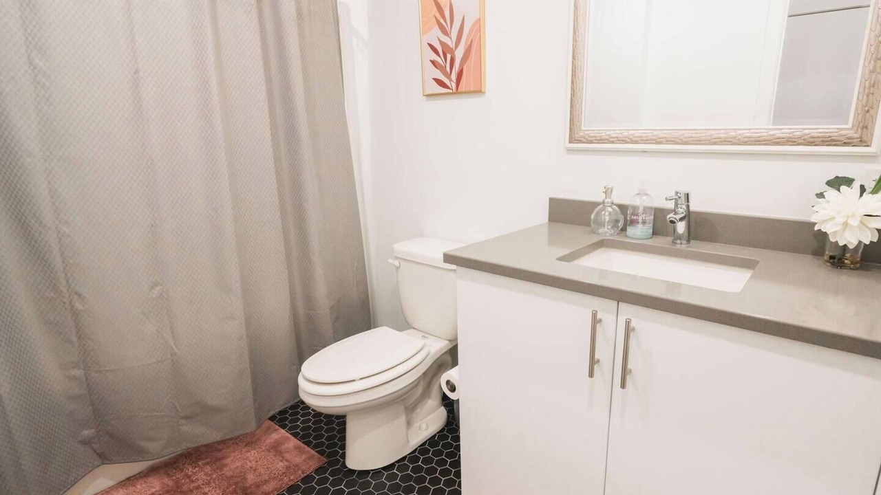 Photo of Bathroom in Old Market
