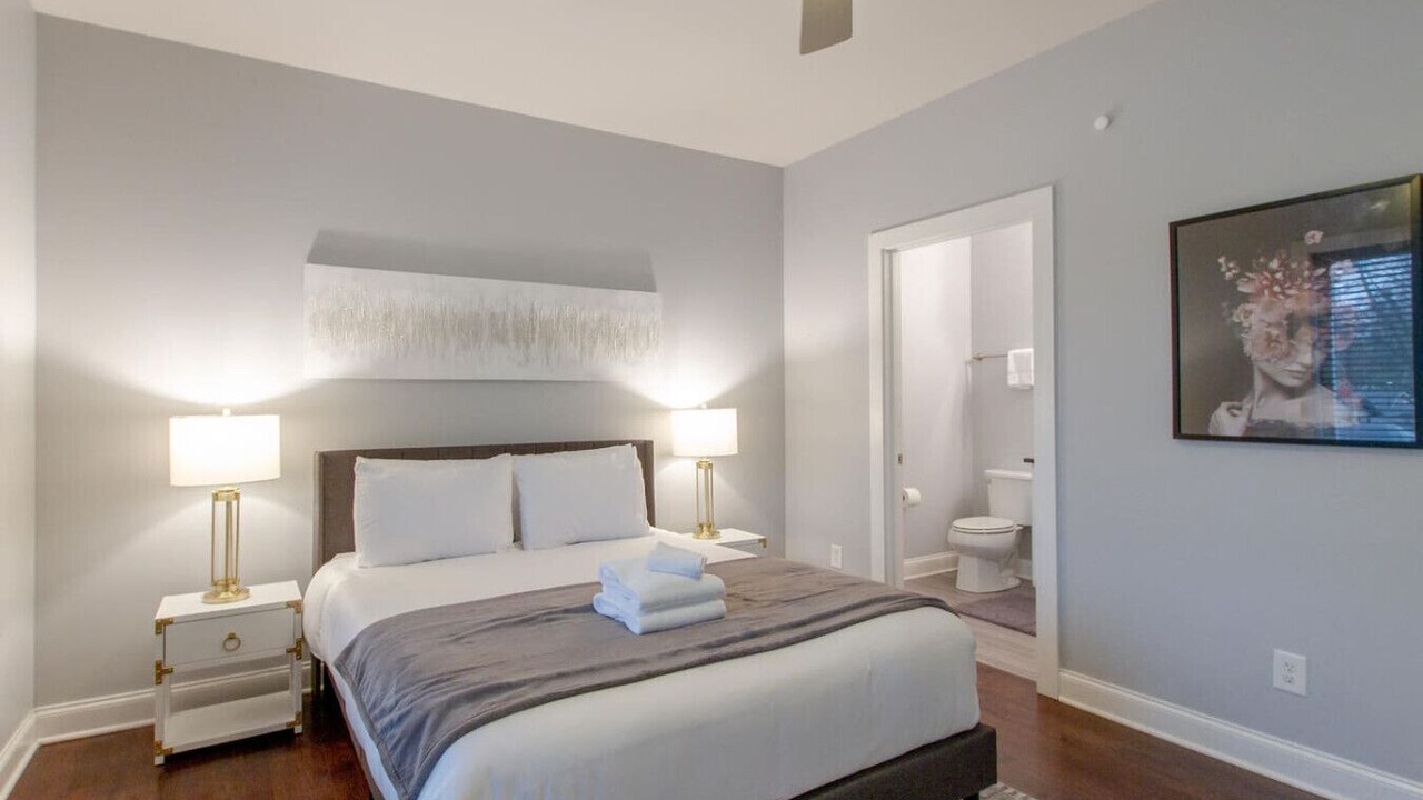 Photo of Bedroom in Cleveland Park