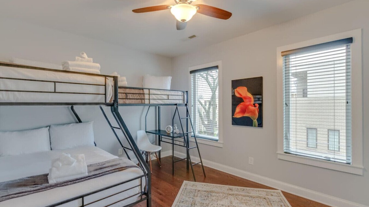 Photo of Bedroom in Cleveland Park