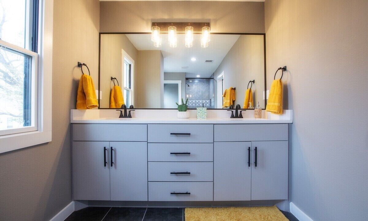 Photo of Bathroom in Near East Side