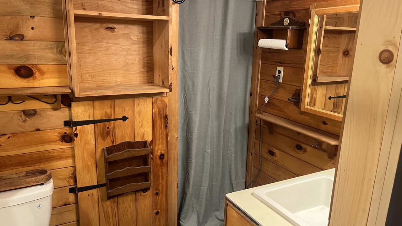 Photo of Bathroom in Town of Webb