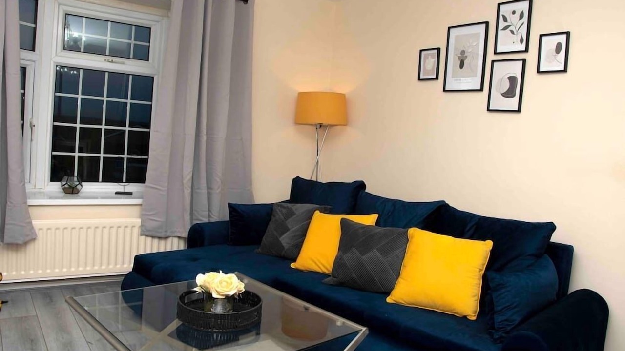 Photo of Livingroom in West Bromwich