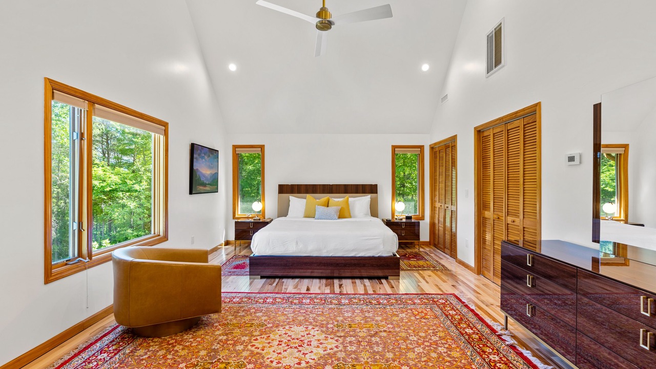 Photo of Bedroom in Lake Lure