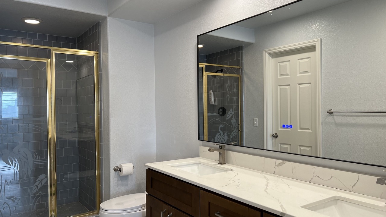 Photo of Bathroom in Discovery Bay