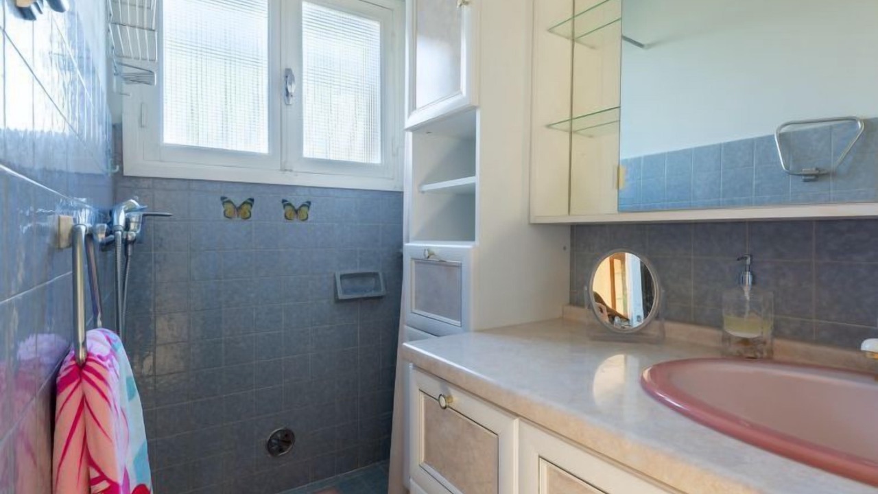 Photo of Bathroom in Pegomas