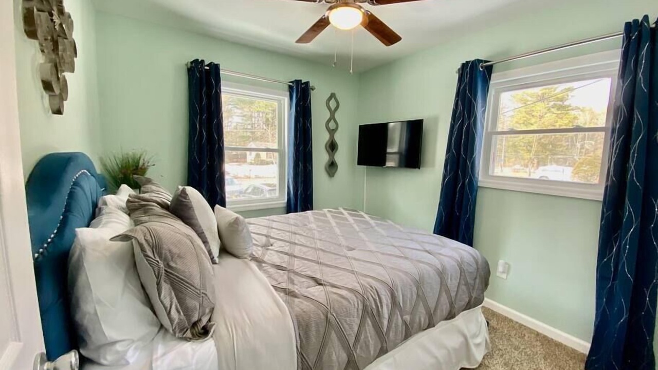 Photo of Bedroom in Geyser Crest