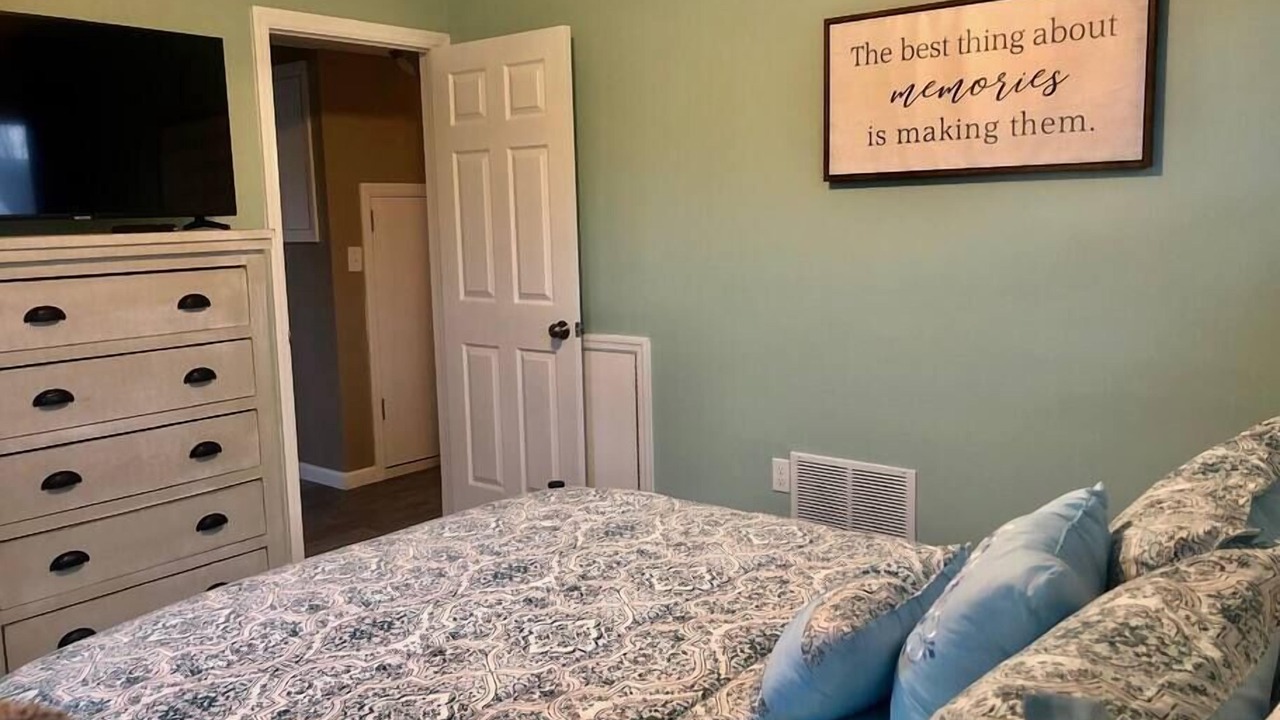 Photo of Bedroom in Schenectady