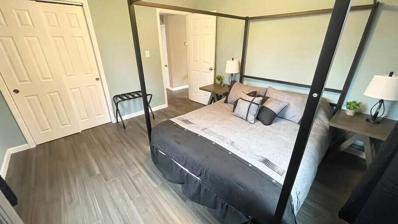 Photo of Bedroom in Schenectady