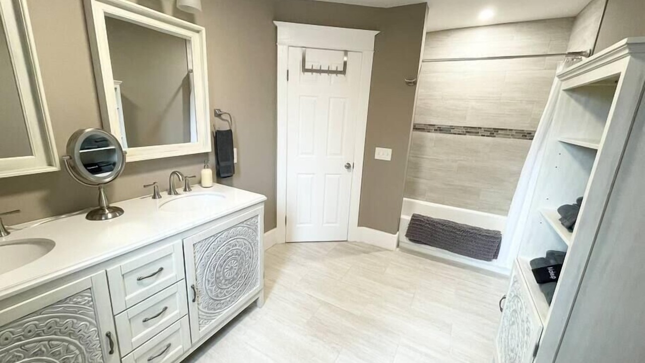 Photo of Bathroom in Scotia