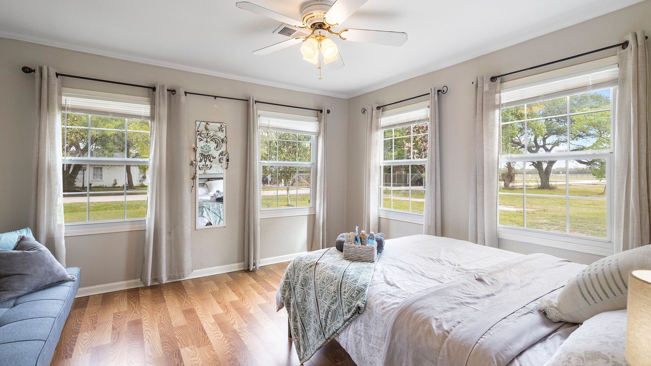 Photo of Bedroom in Southeast Houston
