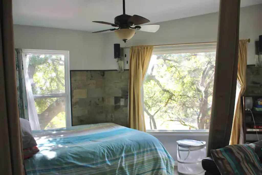 Photo of Bedroom in Manchaca