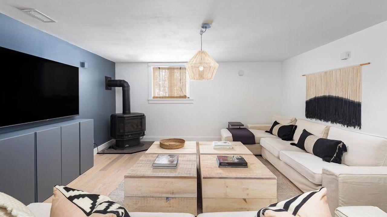 Photo of Livingroom in Belleville