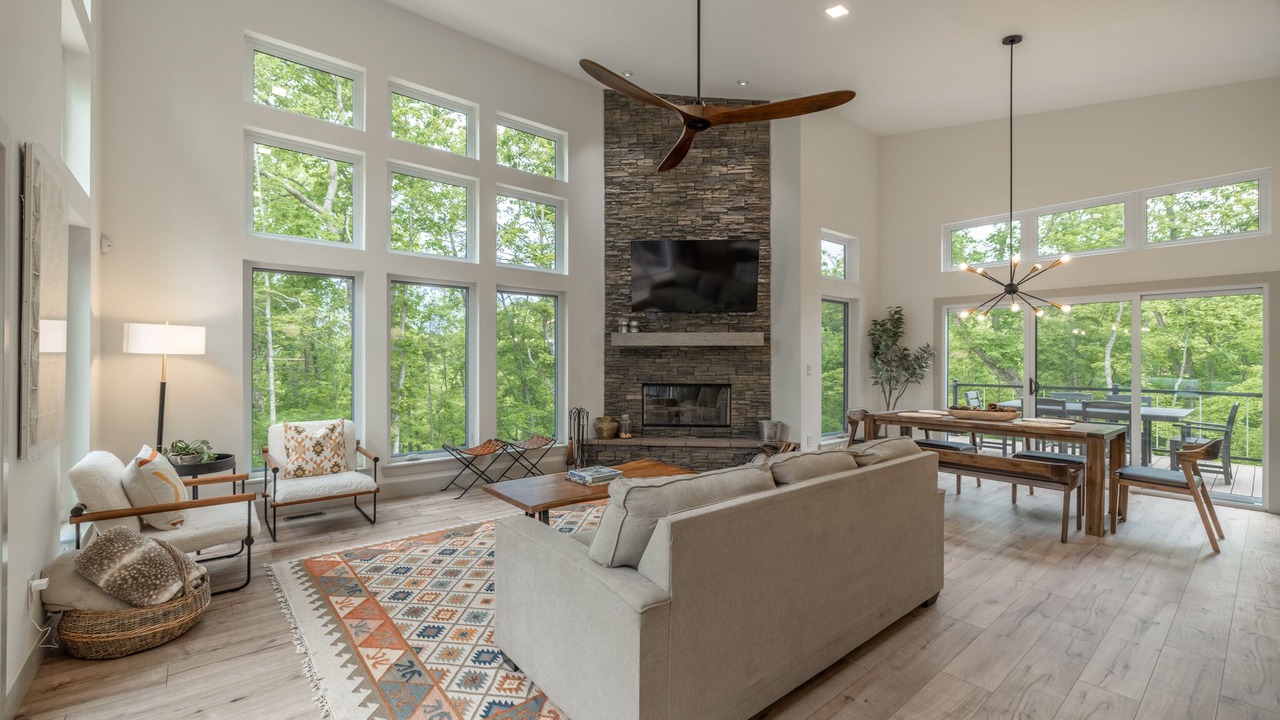 Photo of Livingroom in Innsbrook