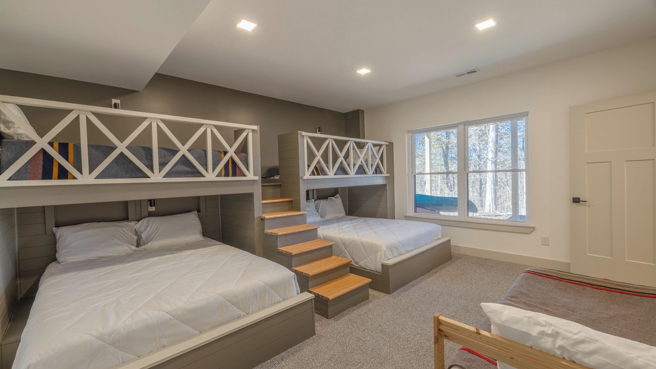 Photo of Others in Innsbrook