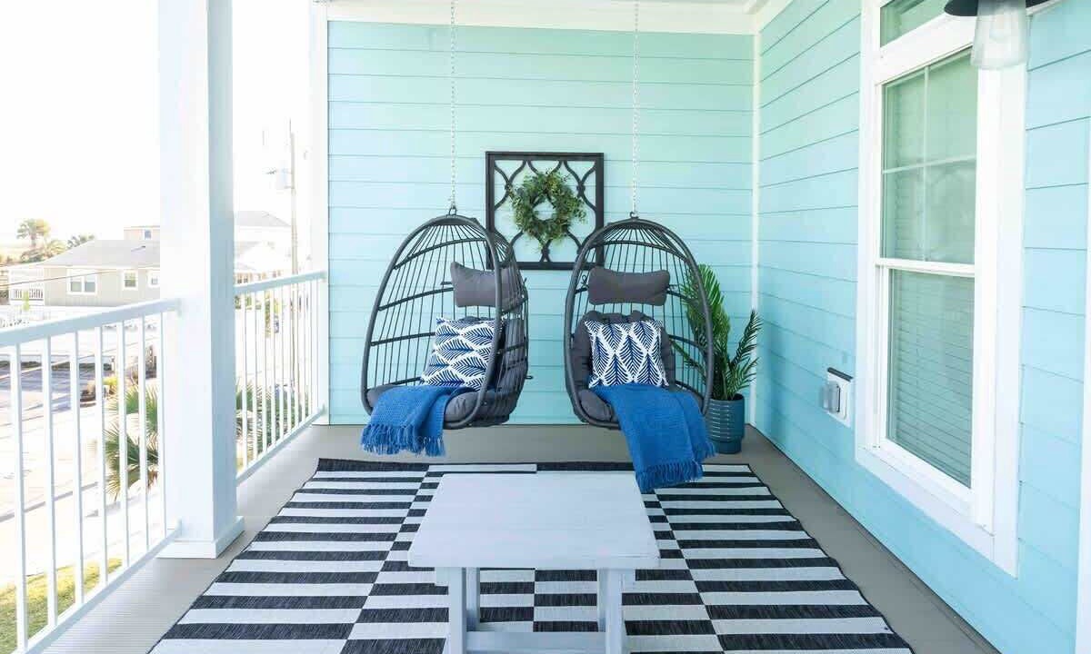 Photo of Patio Balcony in North Carolina Coast