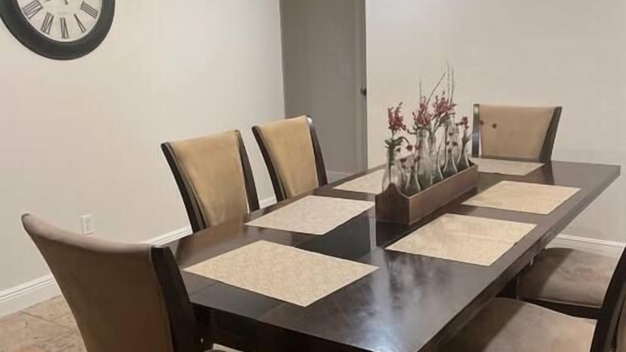 Photo of Livingroom in Greater Northdale
