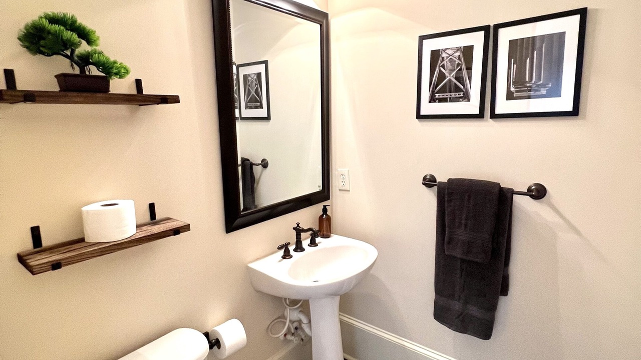 Photo of Bathroom in Sandy Springs