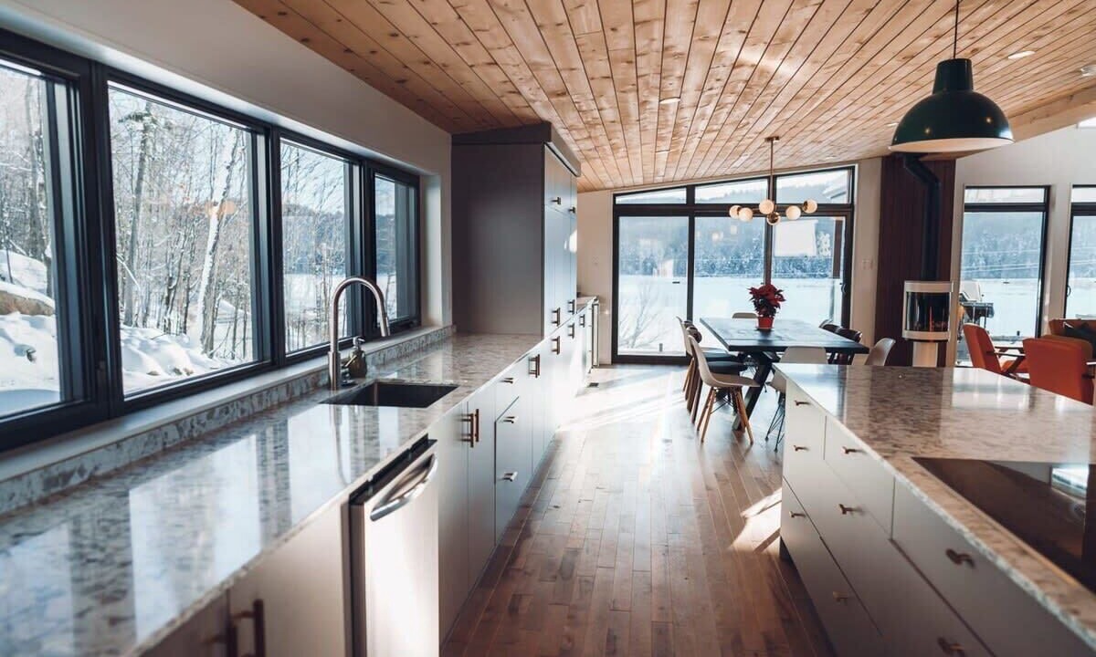 Photo of Kitchen in Les Pays-d'en-Haut Regional County Municipality
