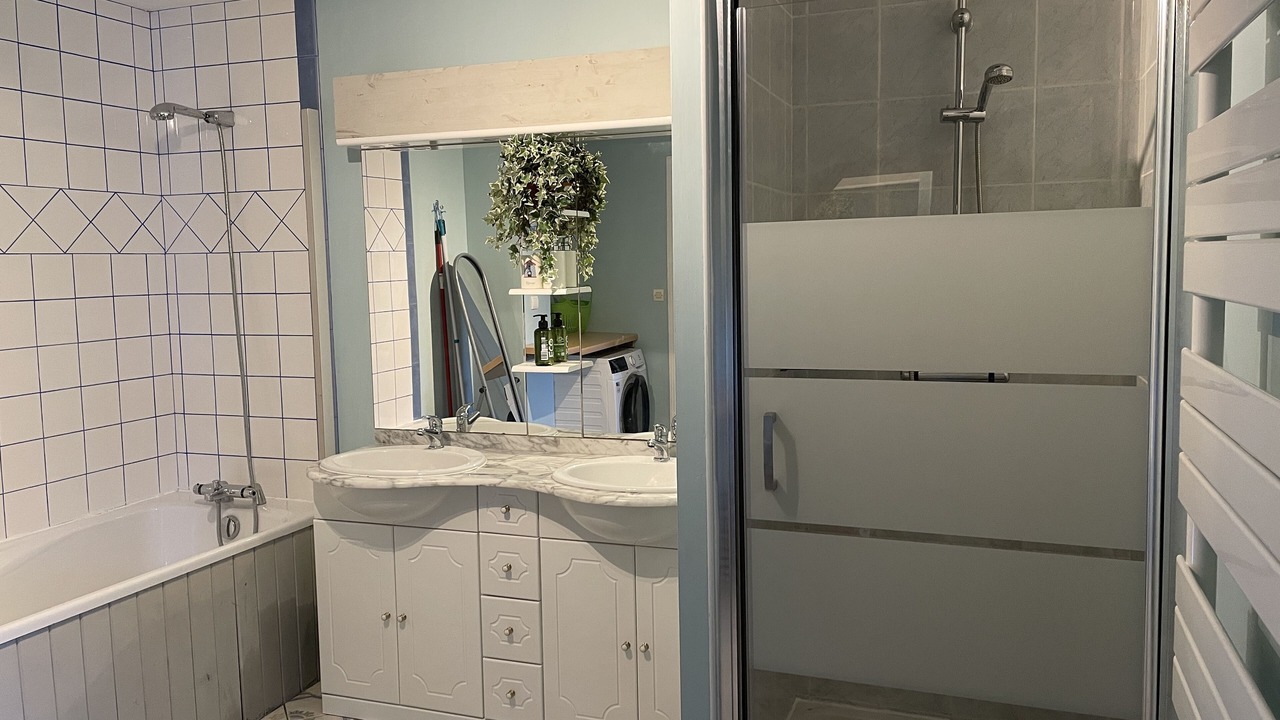 Photo of Bathroom in Chaunay