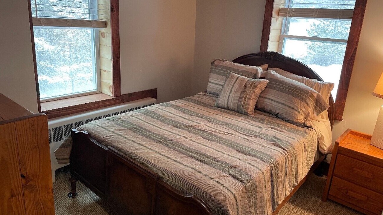 Photo of Bedroom in Olmstedville