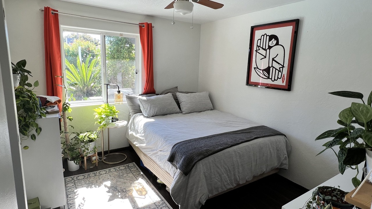 Photo of Bedroom in Paradise Valley Village