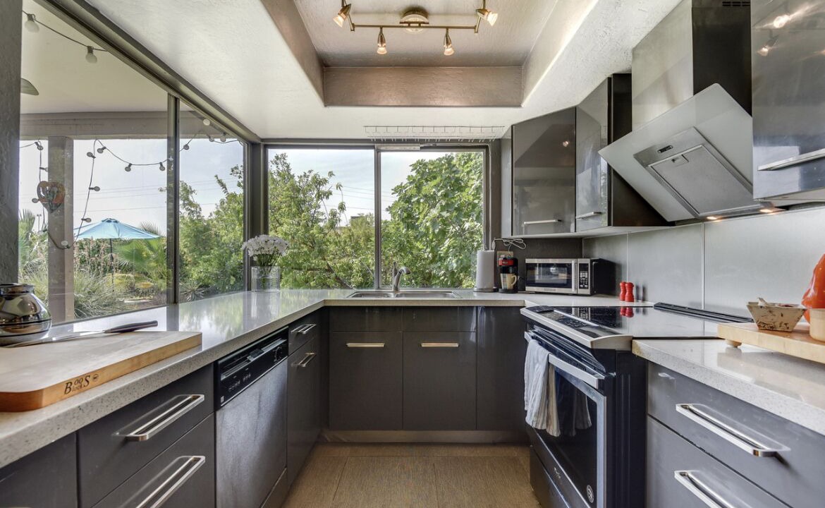 Photo of Kitchen in Paradise Valley Village
