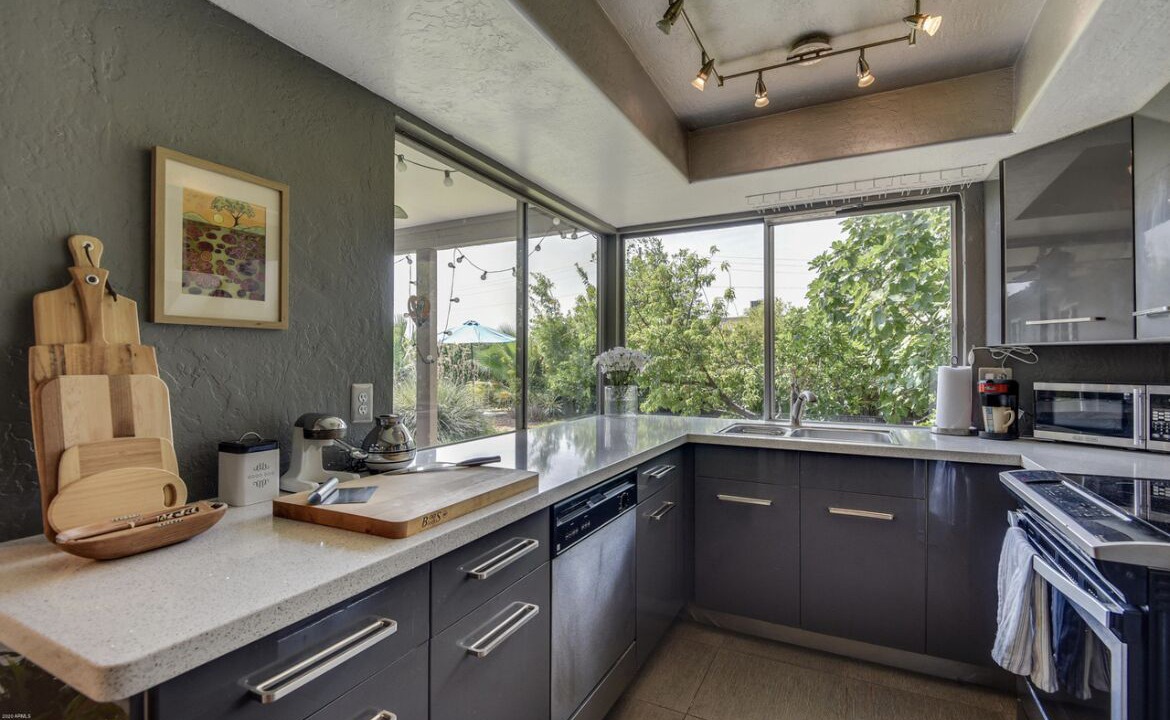 Photo of Kitchen in Paradise Valley Village