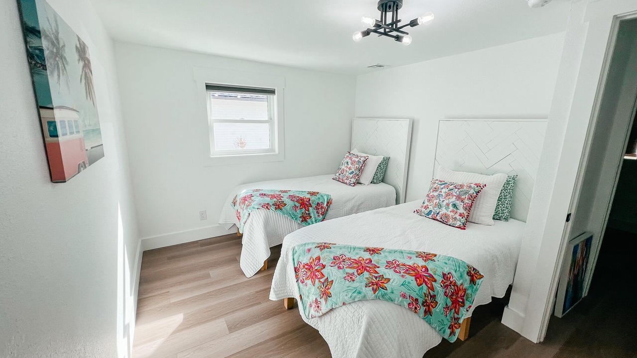 Photo of Bedroom in Grove