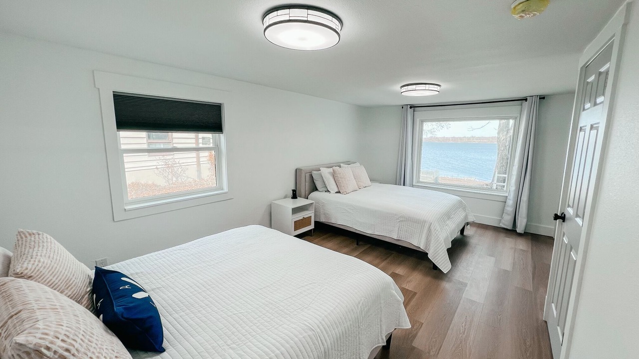 Photo of Bedroom in Grove