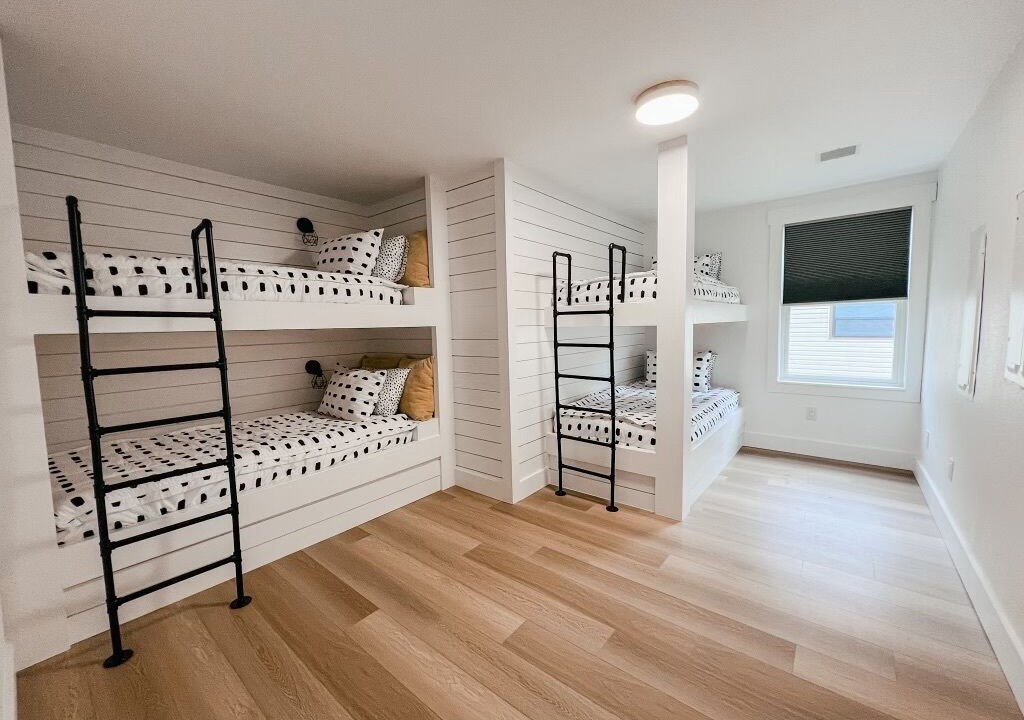 Photo of Bedroom in Grove