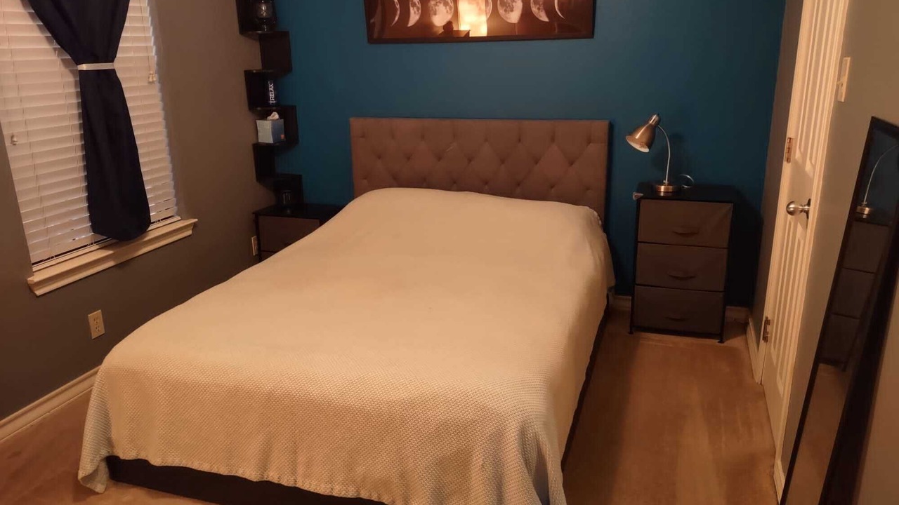 Photo of Bedroom in Hyde Park