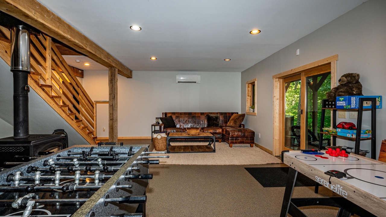 Photo of Bedroom in Helmsburg