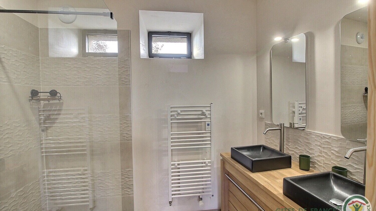 Photo of Bathroom in Plenee-Jugon