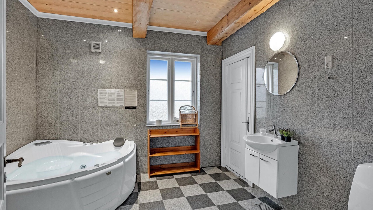 Photo of Bathroom in Ballum