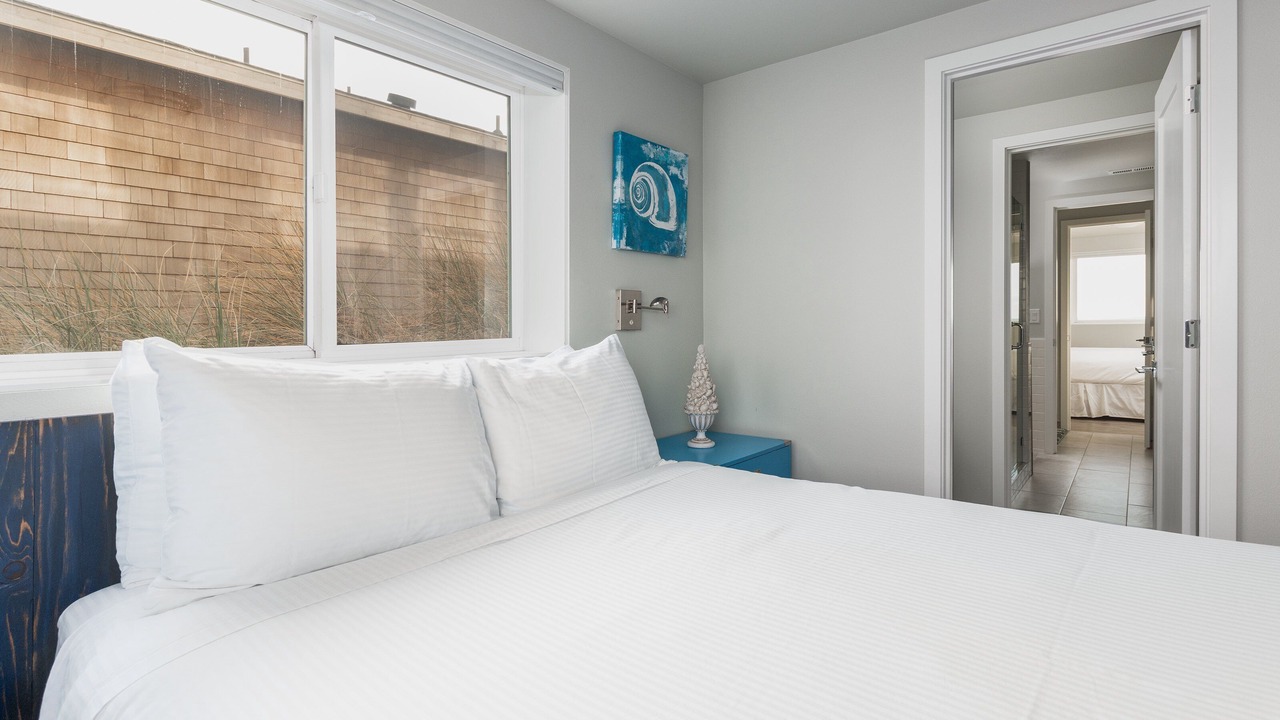 Photo of Bedroom in Kiwanda Shores