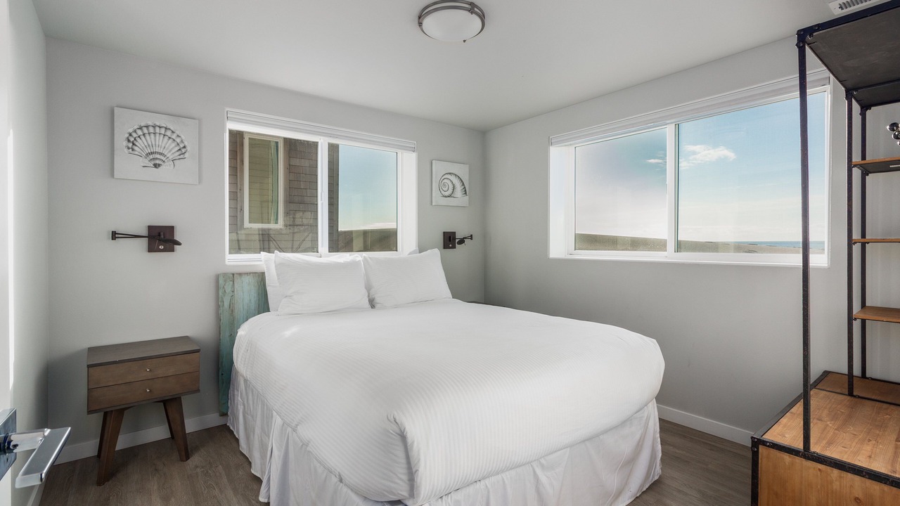 Photo of Bedroom in Kiwanda Shores