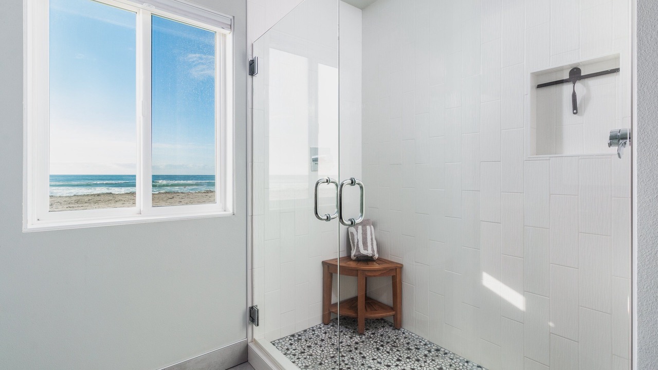 Photo of Bathroom in Kiwanda Shores