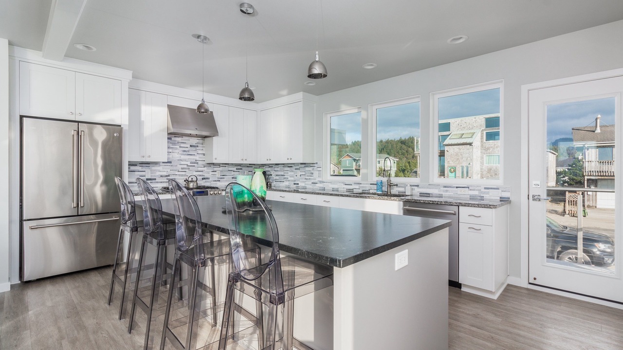 Photo of Kitchen in Kiwanda Shores