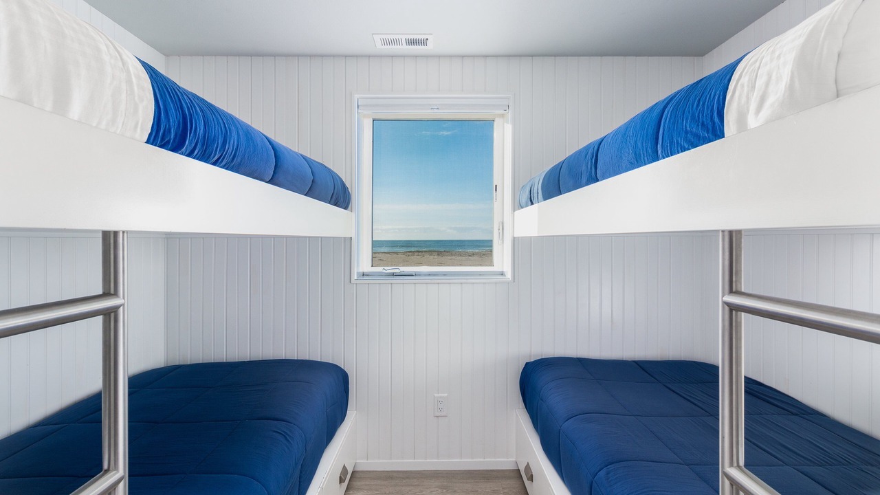 Photo of Bedroom in Kiwanda Shores