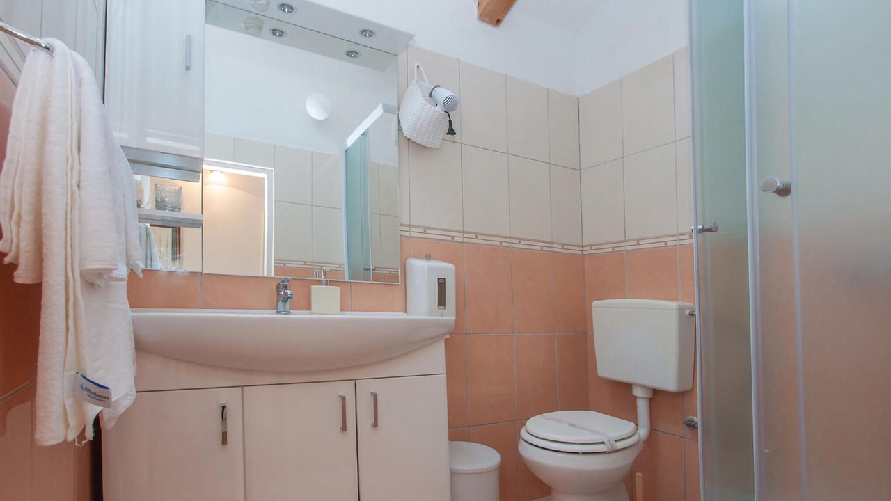 Photo of Bathroom in Unesic