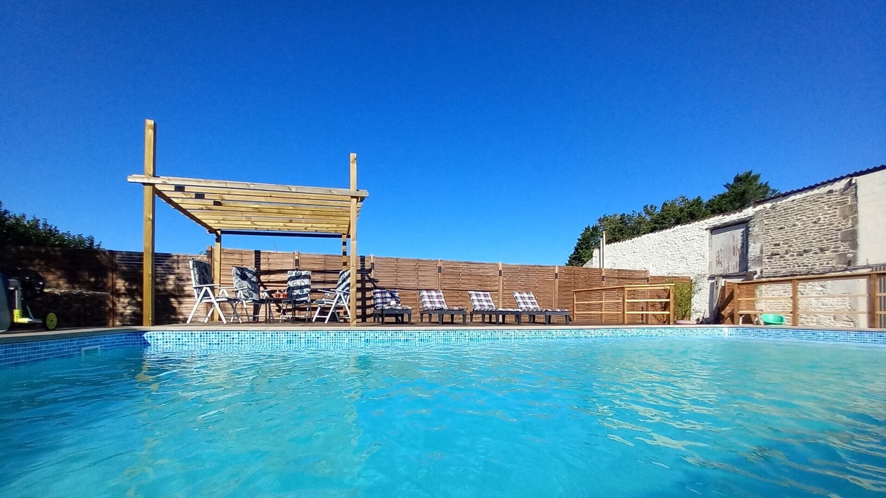 Photo of Outdoor in Petosse