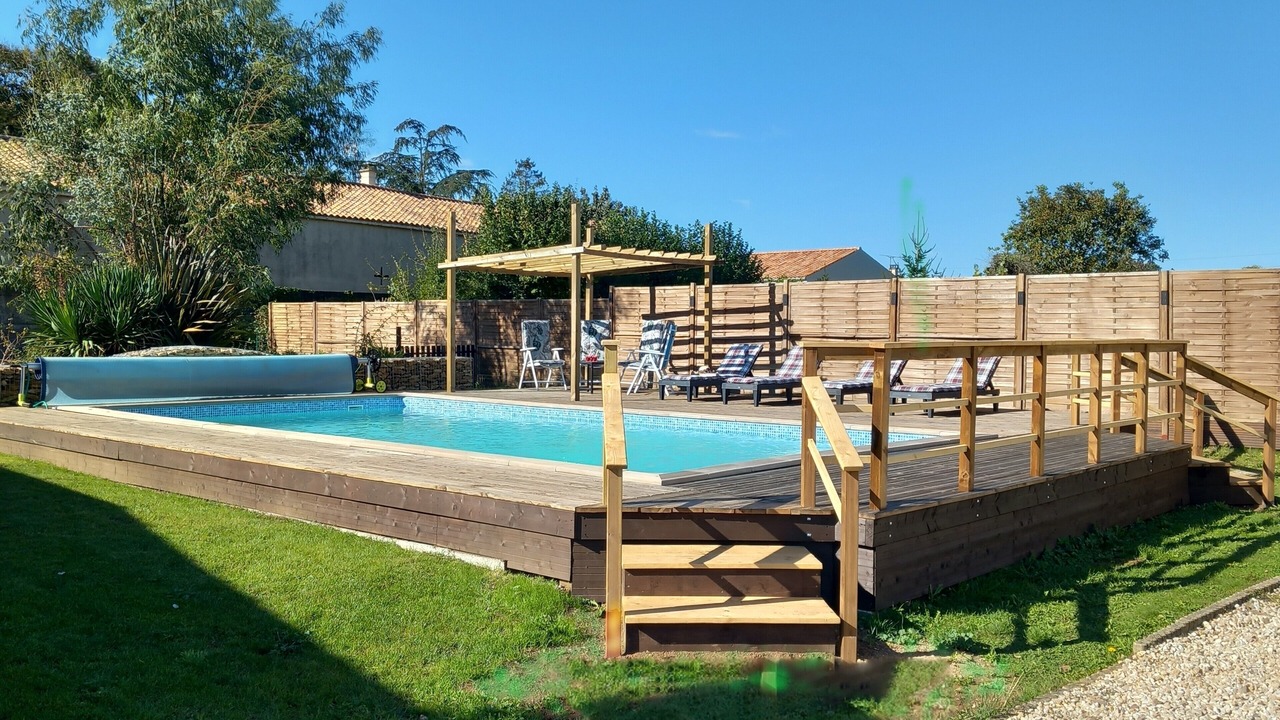 Photo of Outdoor in Petosse