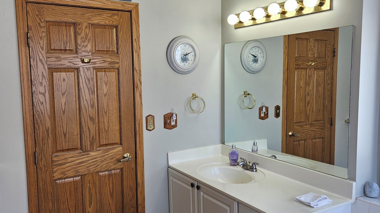 Photo of Bathroom in Palmyra