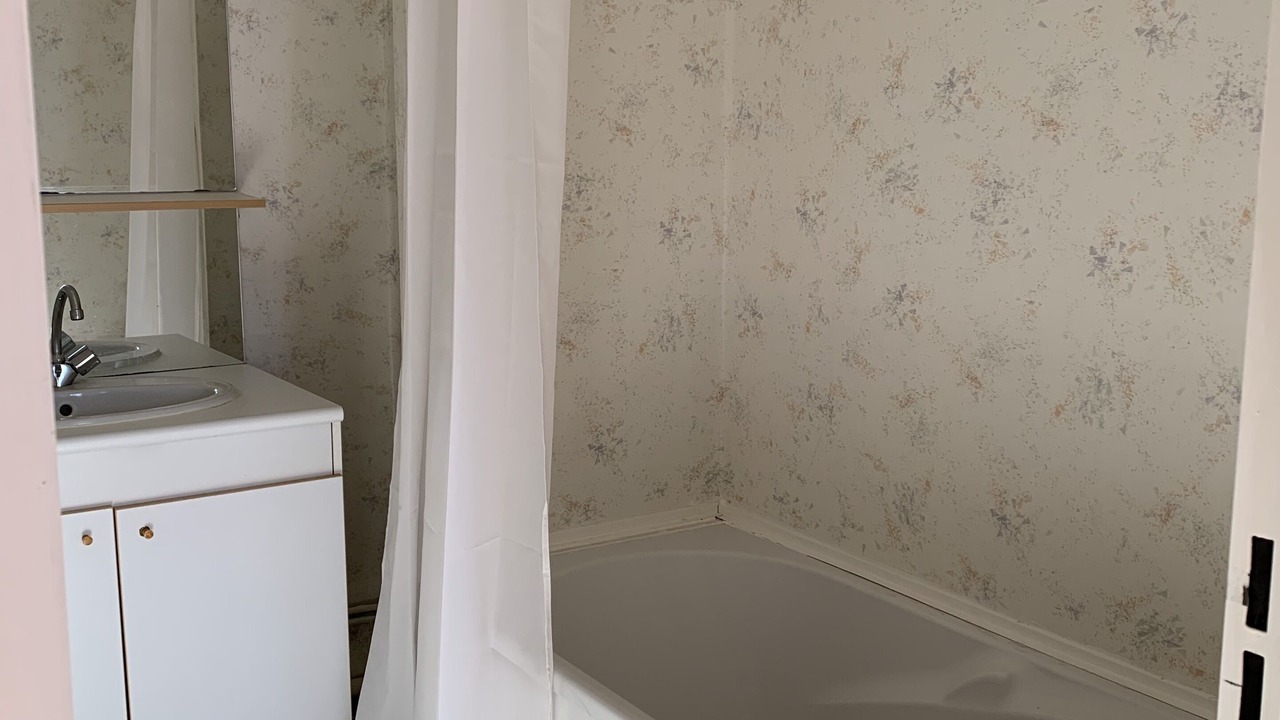Photo of Bathroom in Germ