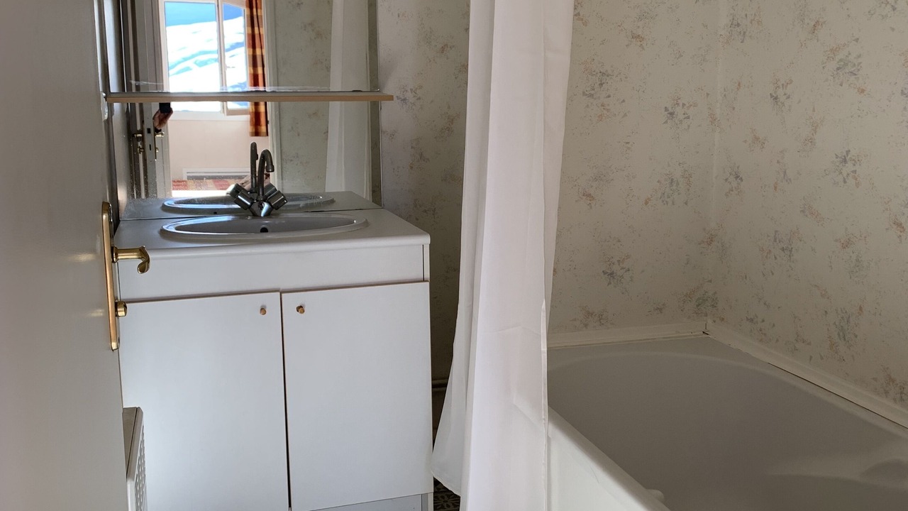 Photo of Bathroom in Germ